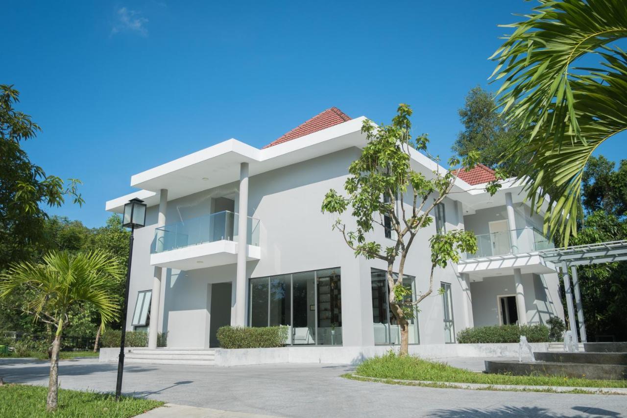 Thanh Tan Hot Springs By Fusion Hue Exterior photo